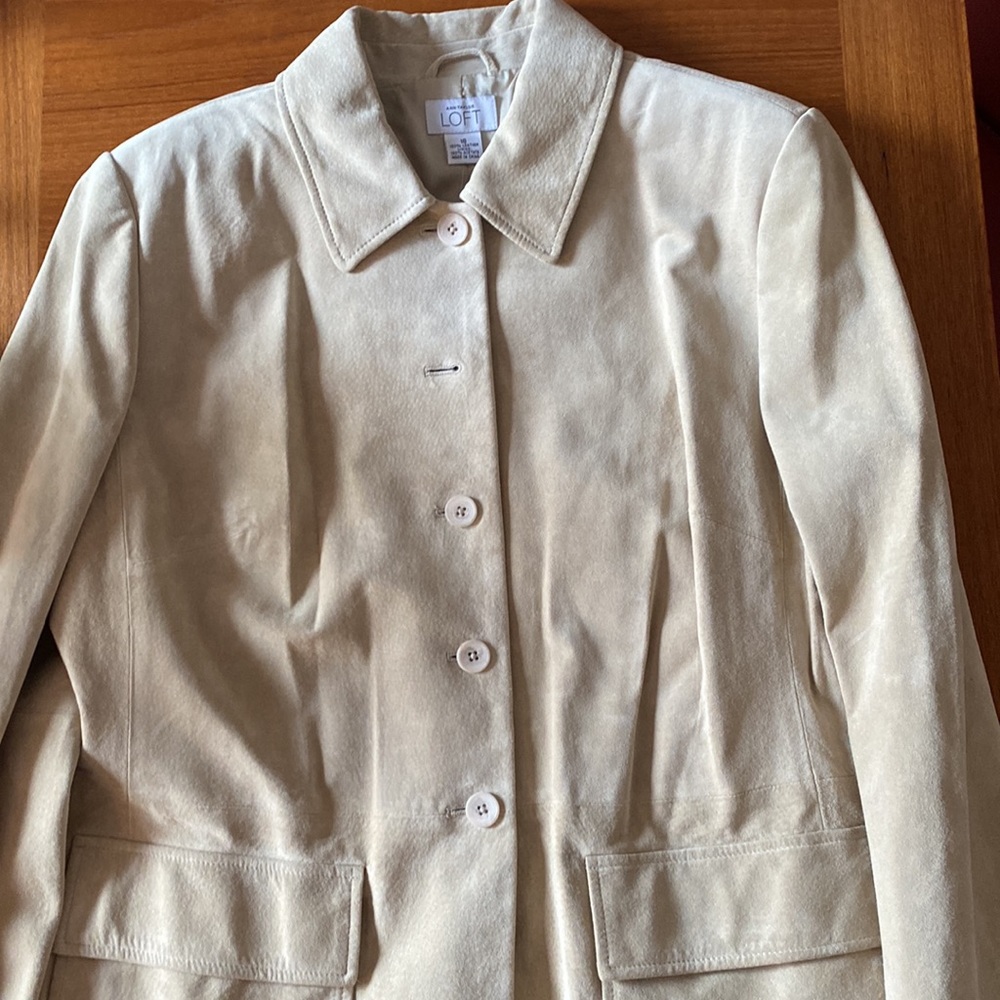 NWT beige suede jacket Ann Taylor Logt